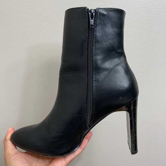 COPY - ASOS faux leather ankle boots - Picture 5 of 7